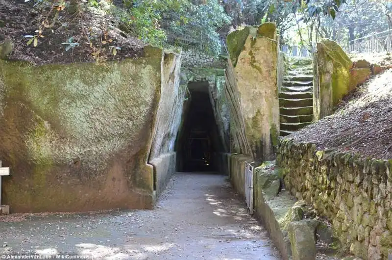 antro della sibilla vicino napoli