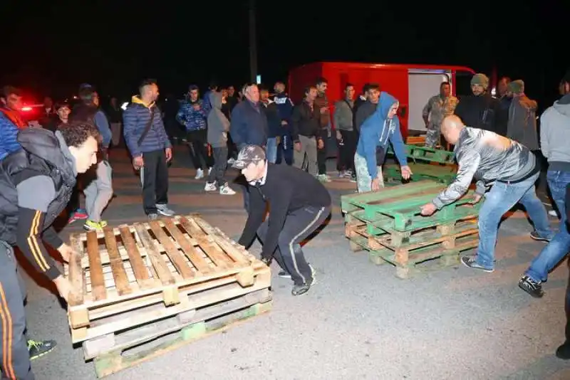 LA PROTESTA ANTI MIGRANTI A GORINO