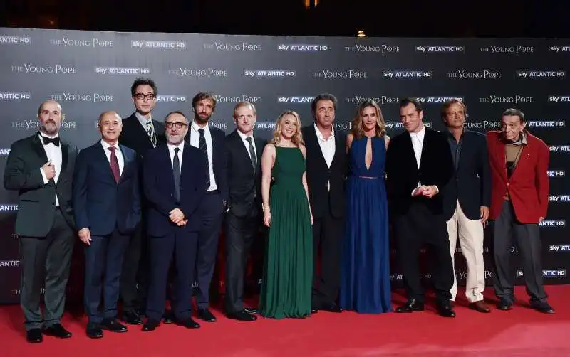 cast di the young pope  