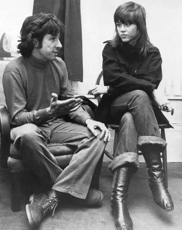 JANE FONDA TOM HAYDEN 2