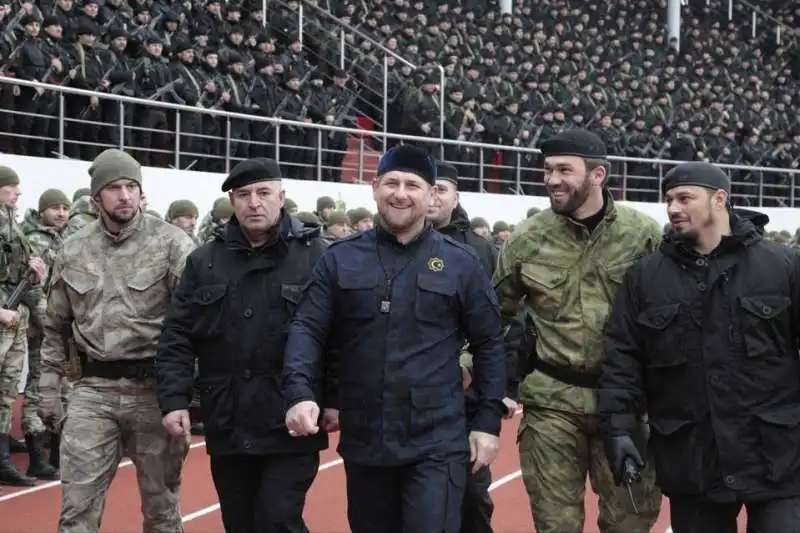 kadyrov tra i militari