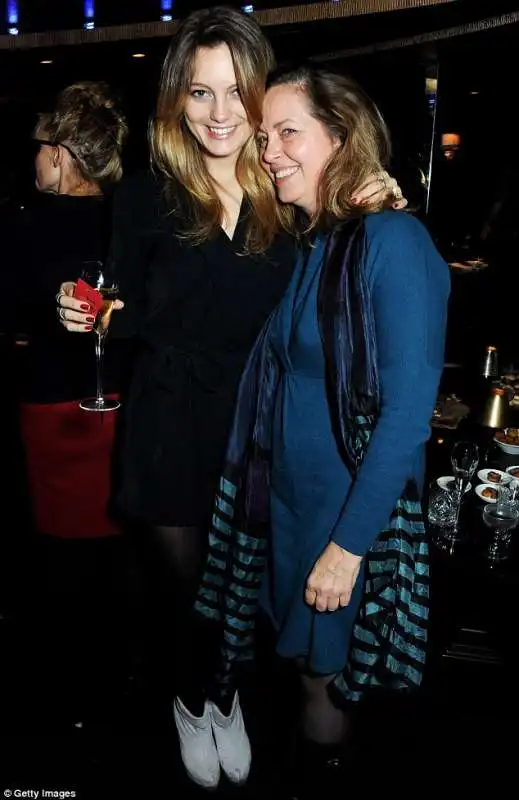 leila con greta scacchi