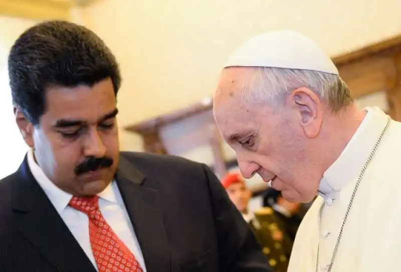 MADURO E BERGOGLIO    