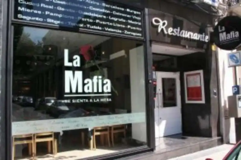 Ristorante in Spagna - La Mafia se sienta a la mesa