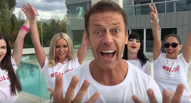 rocco siffredi a gianluca vacchi enjoy stocazzo  5