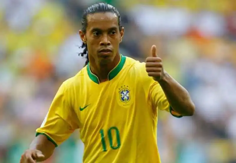 RONALDINHO 2