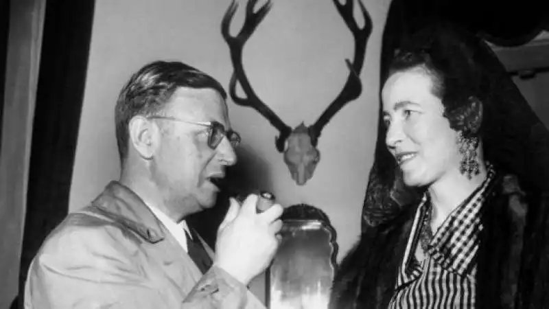 SARTRE E SIMONE DE BEAUVOIR