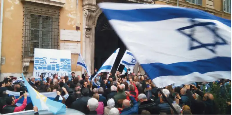 SEDE UNESCO ROMA MANIFESTAZIONE IL FOGLIO