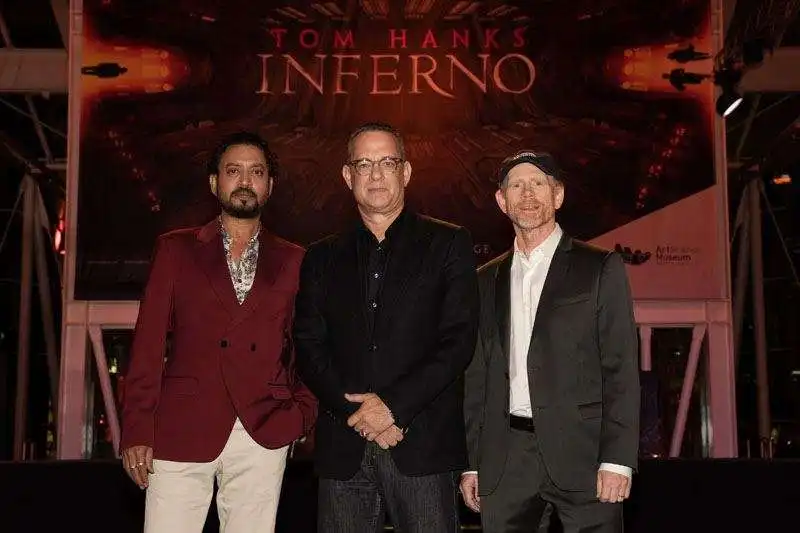 TOM HANKS RON HOWARD