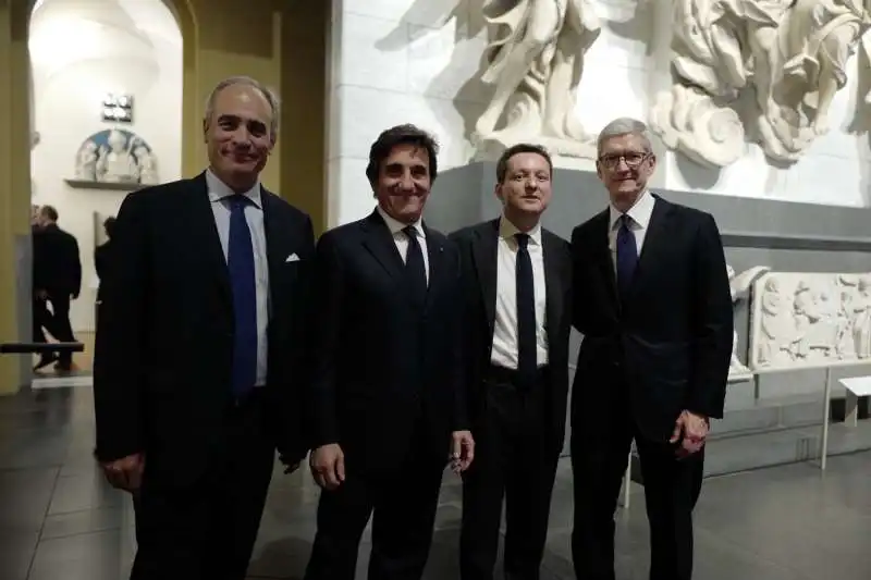 andrea monti   urbano cairo   andrea ceccherini   tim cook