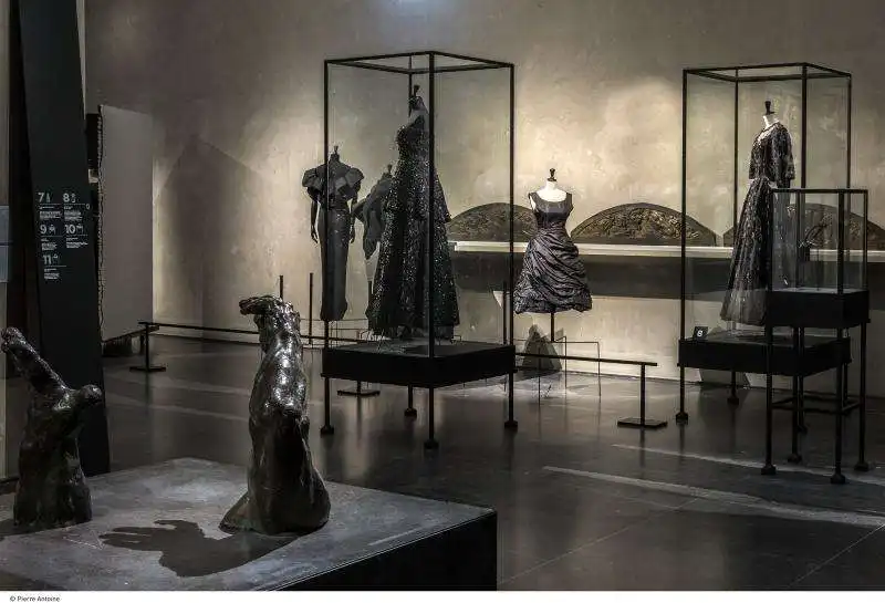 balenciaga l uvre au noir al musee bourdel di parigi 2