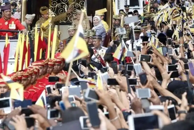 il carro d oro del sultano del brunei 3