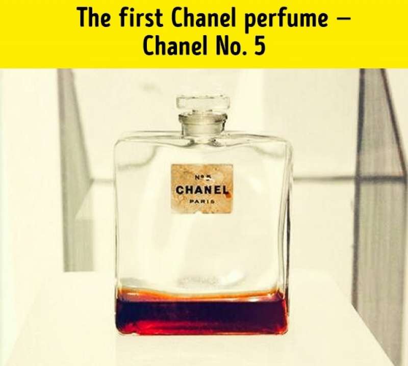 Первый дух. Chanel first Parfüm. Chanel 5 как раньше выглядели. Первый парфюмерный. Ilk Parfum.