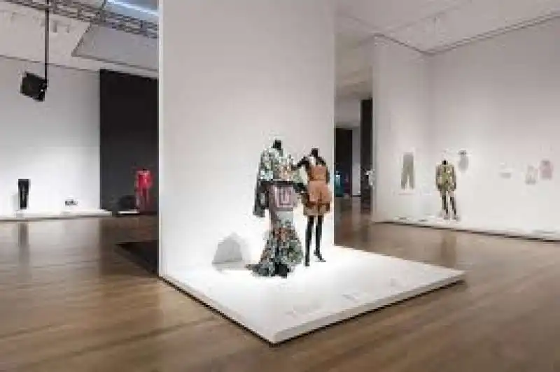 items is fashion modern al moma di new york 3