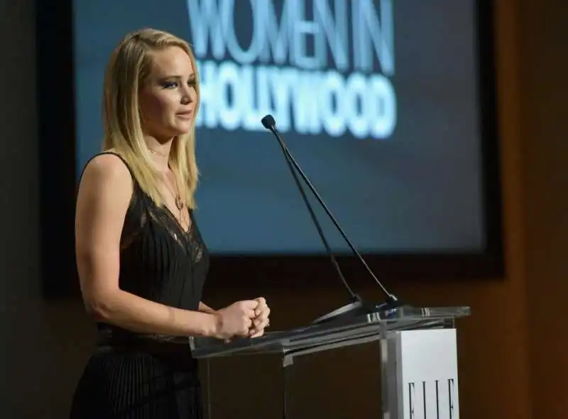 jennifer lawrence elle awards copia