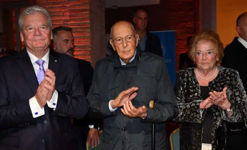 joachim gauck giorgio napolitano e la moglie clio