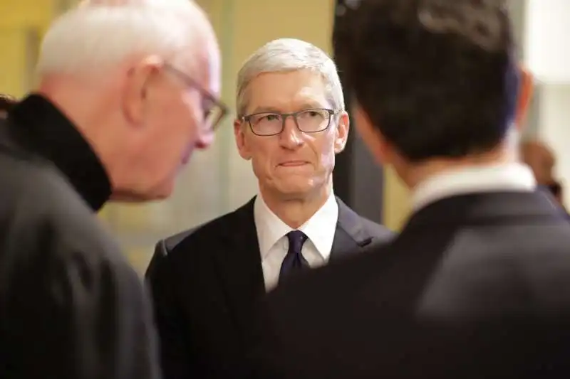 la linguetta di tim cook