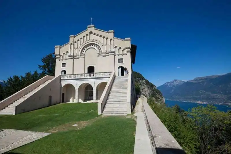 Santuario Montecastello a Tignale