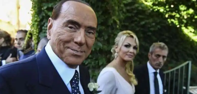 silvio berlusconi al matrimonio della sorella di francesca pascale 9