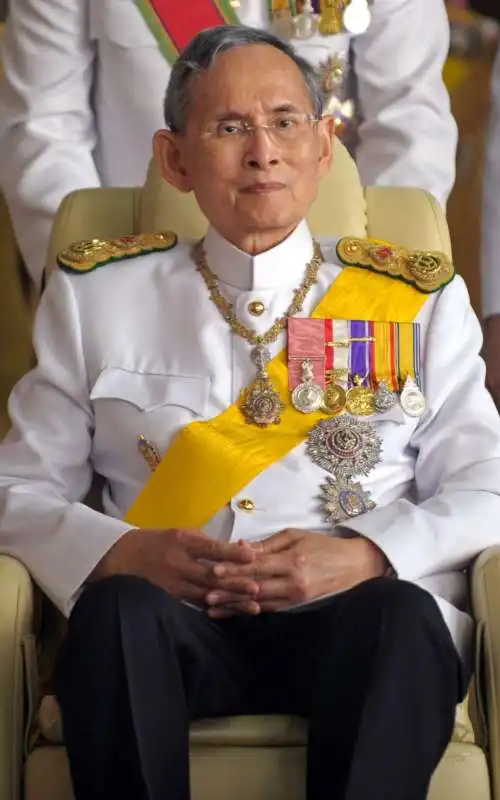 RE BHUMIBOL ADULYADEJ 