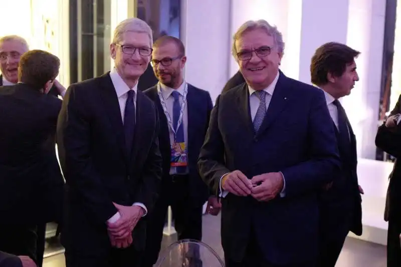 tim cook e moscetti