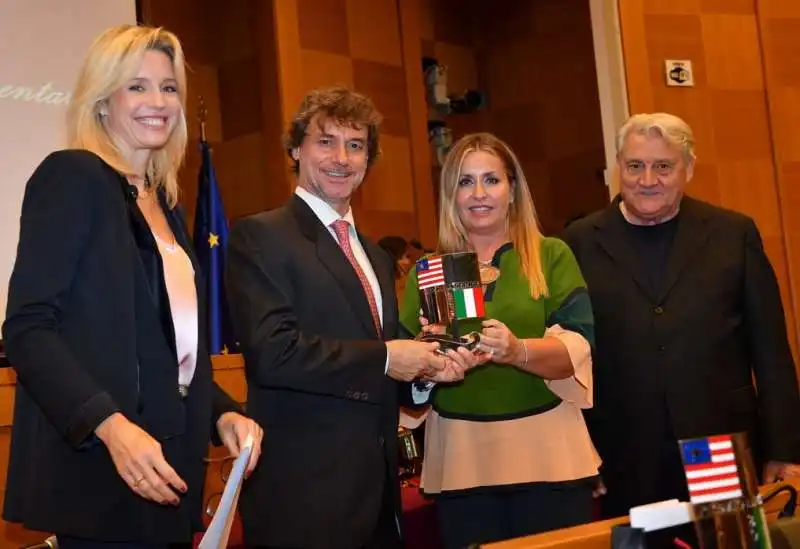 virginie vassart  alberto angela premiato da catia polidori  gerardo sacco