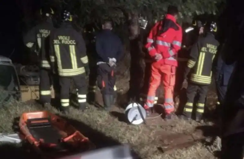 4 morti per una frana a isola capo rizzuto   crotone 5