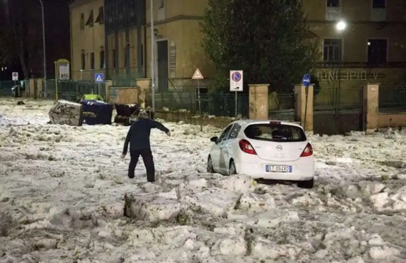 allagamenti e grandine a roma 19