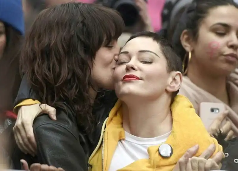 asia argento e rose mcgowan 1