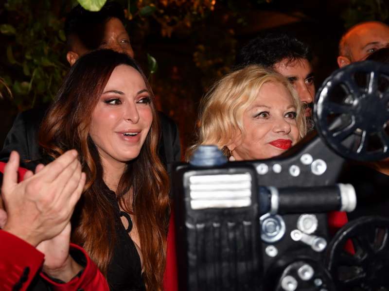 azzurra de lollis con la mamma sandra milo