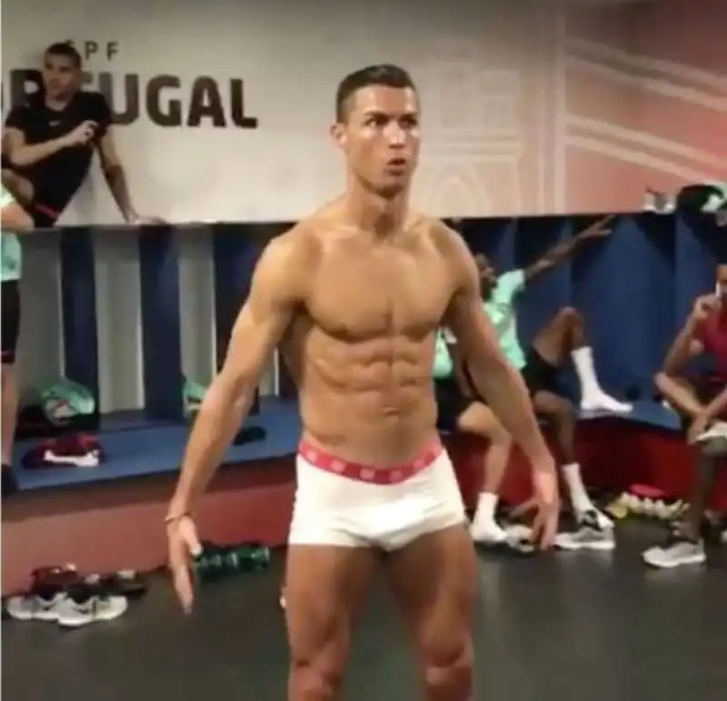 CRISTIANO RONALDO IN PALESTRA