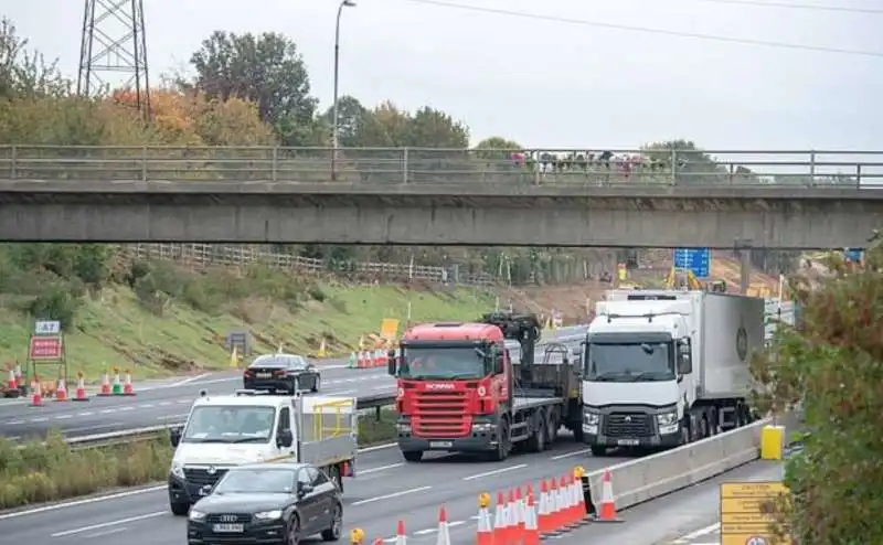 il ponte del suicidio 2