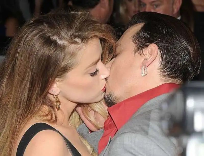 johnny depp e amber 2