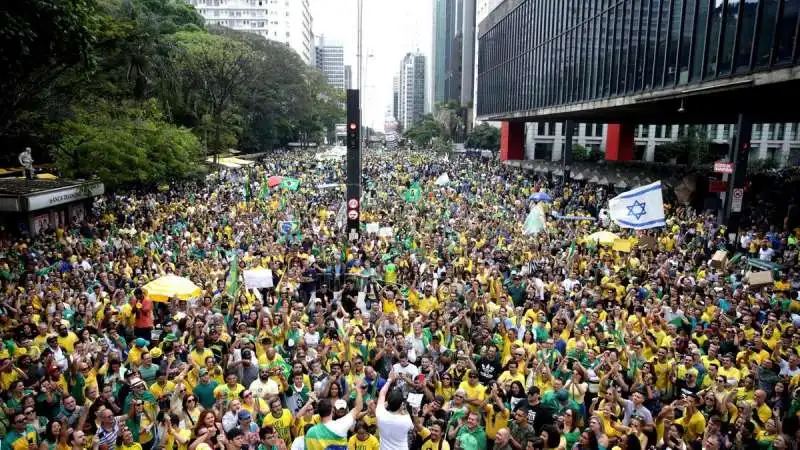 manifestazione  pro bolsonaro a san paolo