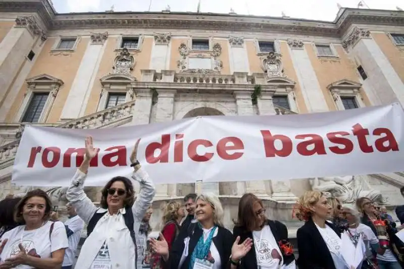 manifestazione roma dice basta 6