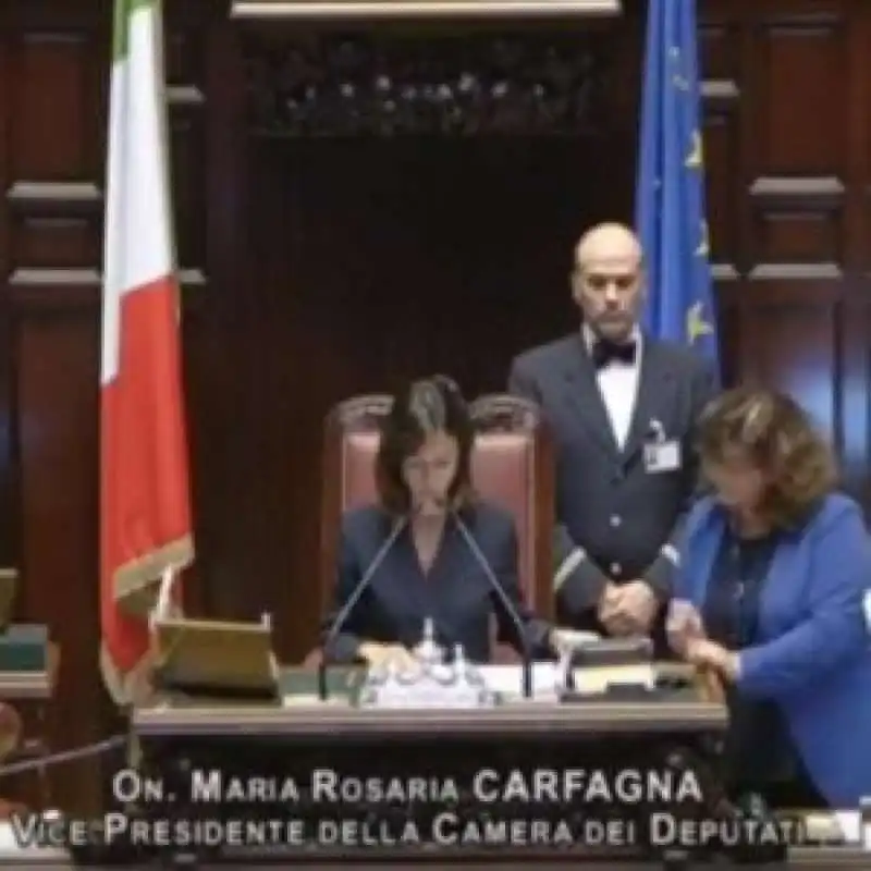 MARA CARFAGNA CONTRO MATTEO SALVINI 1