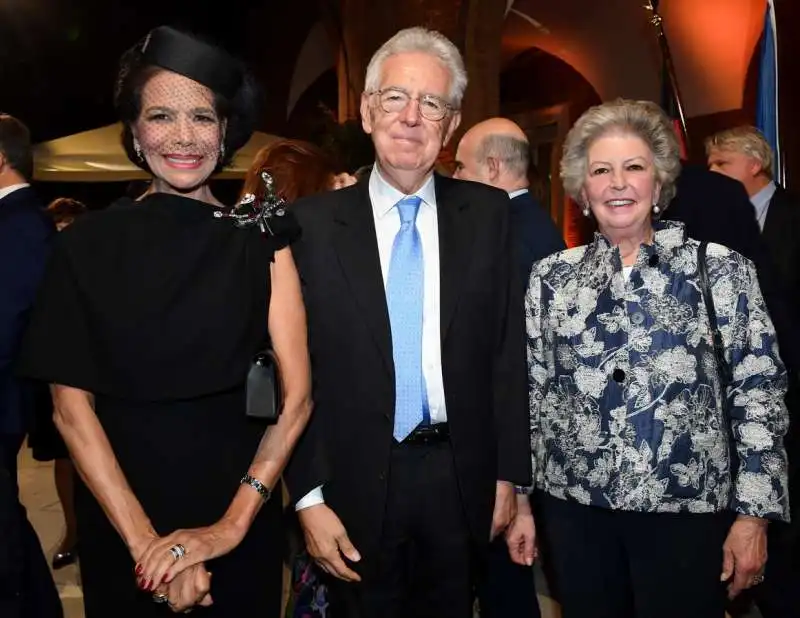 marisela federici mario monti con la moglie elsa antonioli