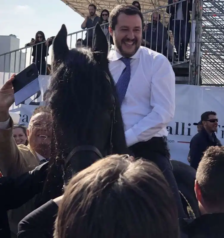 MATTEO SALVINI A FIERACAVALLI