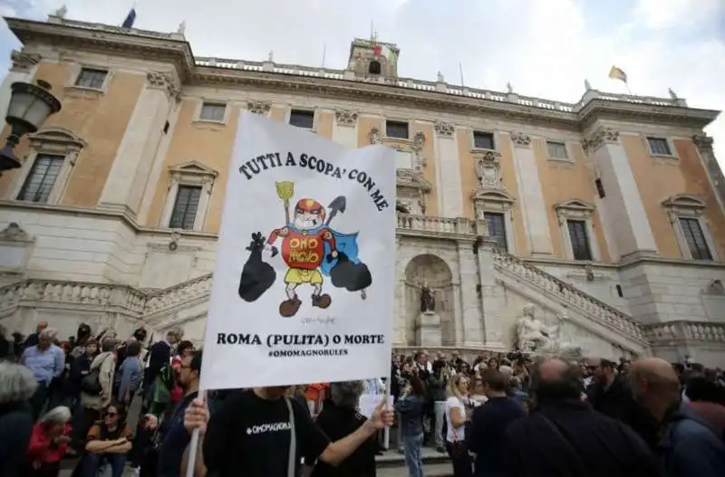 roma dice basta la manifestazione al campidoglio contro la raggi 3