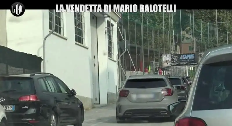 scherzo di balotelli al fratello 12