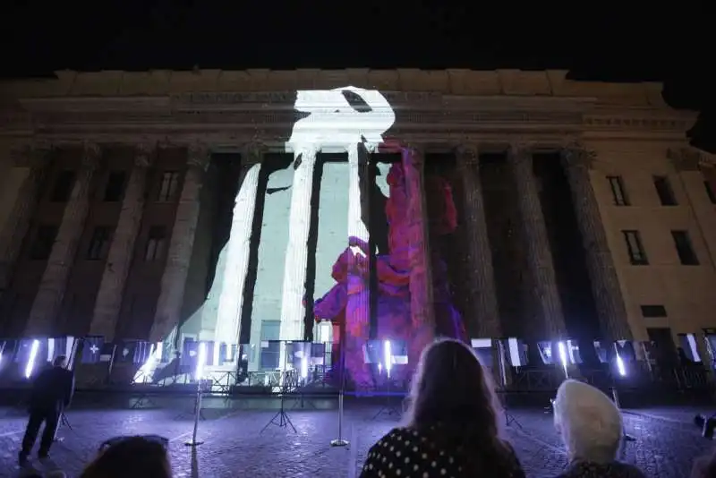 videomapping piazza di pietra 1