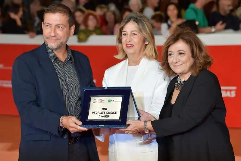 alessandro piva premiato da anna boccaccio e laura delli colli  foto di bacco