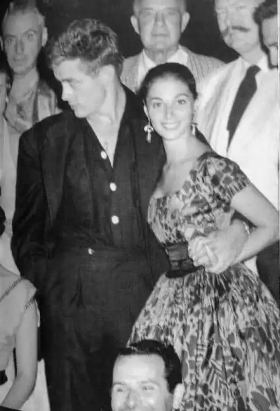 anna maria pierangeli e james dean 2