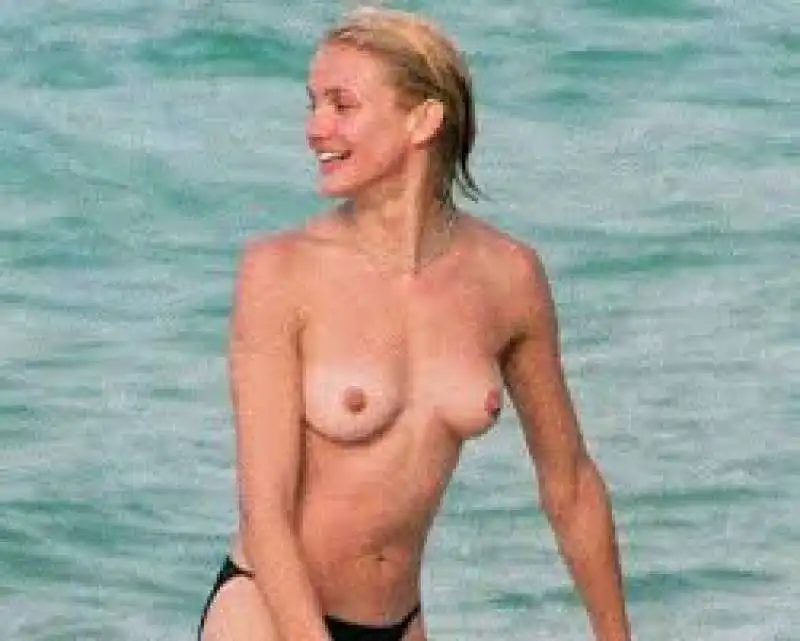 cameron diaz topless