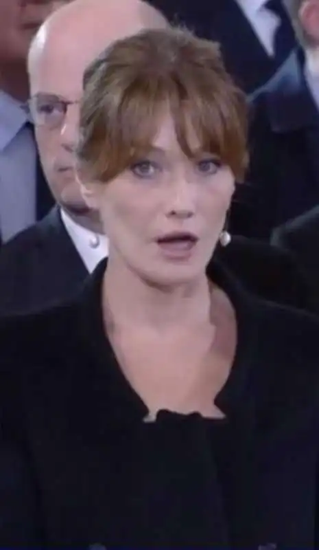 carla bruni scioccata da francois hollande 4