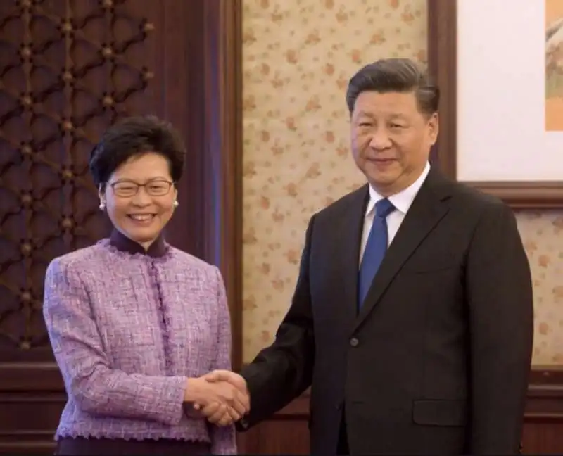 carrie lam con xi jinping