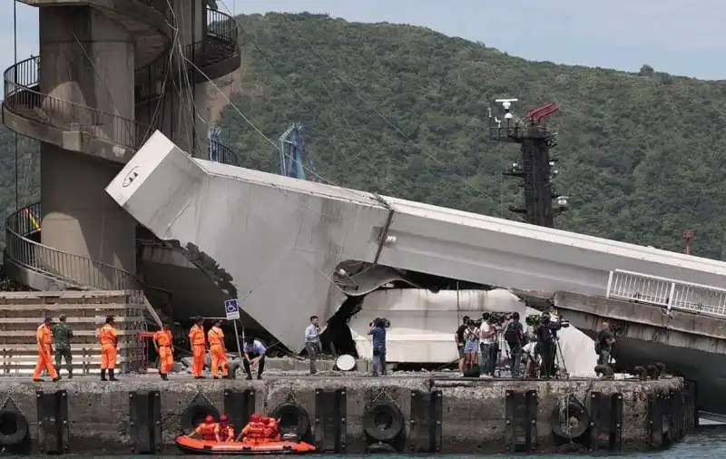 crollo ponte taiwan 3