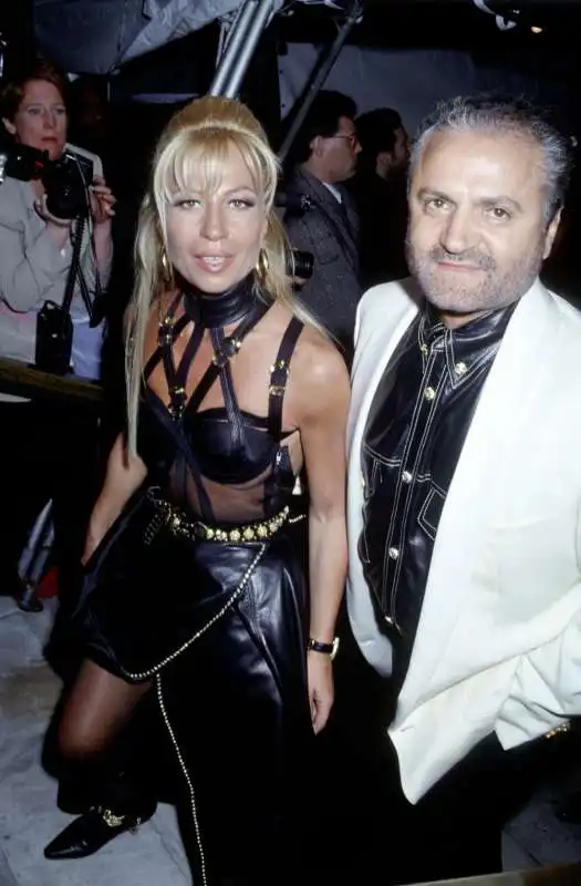 Donatella e Gianni Versace 