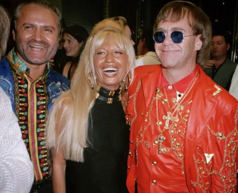 Elton John Donatella e Gianni Versace 