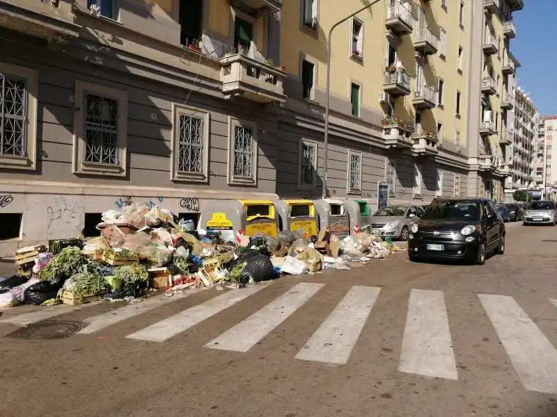 emergenza rifiuti a napoli 5